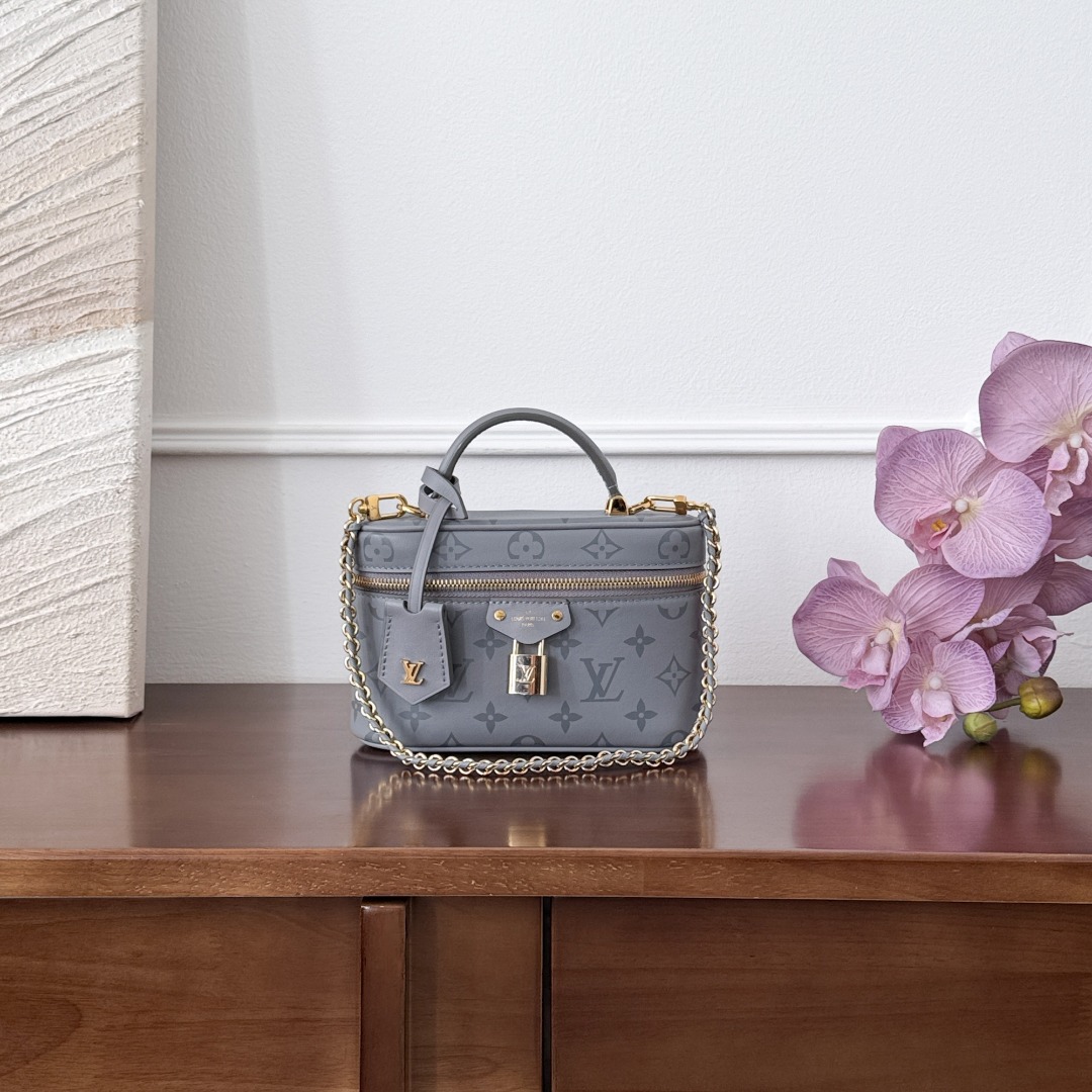 [갓팩토리] 루이비통 베니티 체인 파우치  19*11.5*6.5