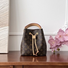 [갓팩토리] 루이비통 네오노에 MM 모노그램  쿼르츠 숄더백  20*20*13