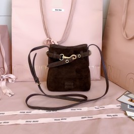 [작은미우] 미우미우 스웨이드 파우치 17*4.5*19