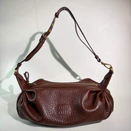 [작은미우] 미우미우 나파 가죽 몽크 숄더백 30*22*5