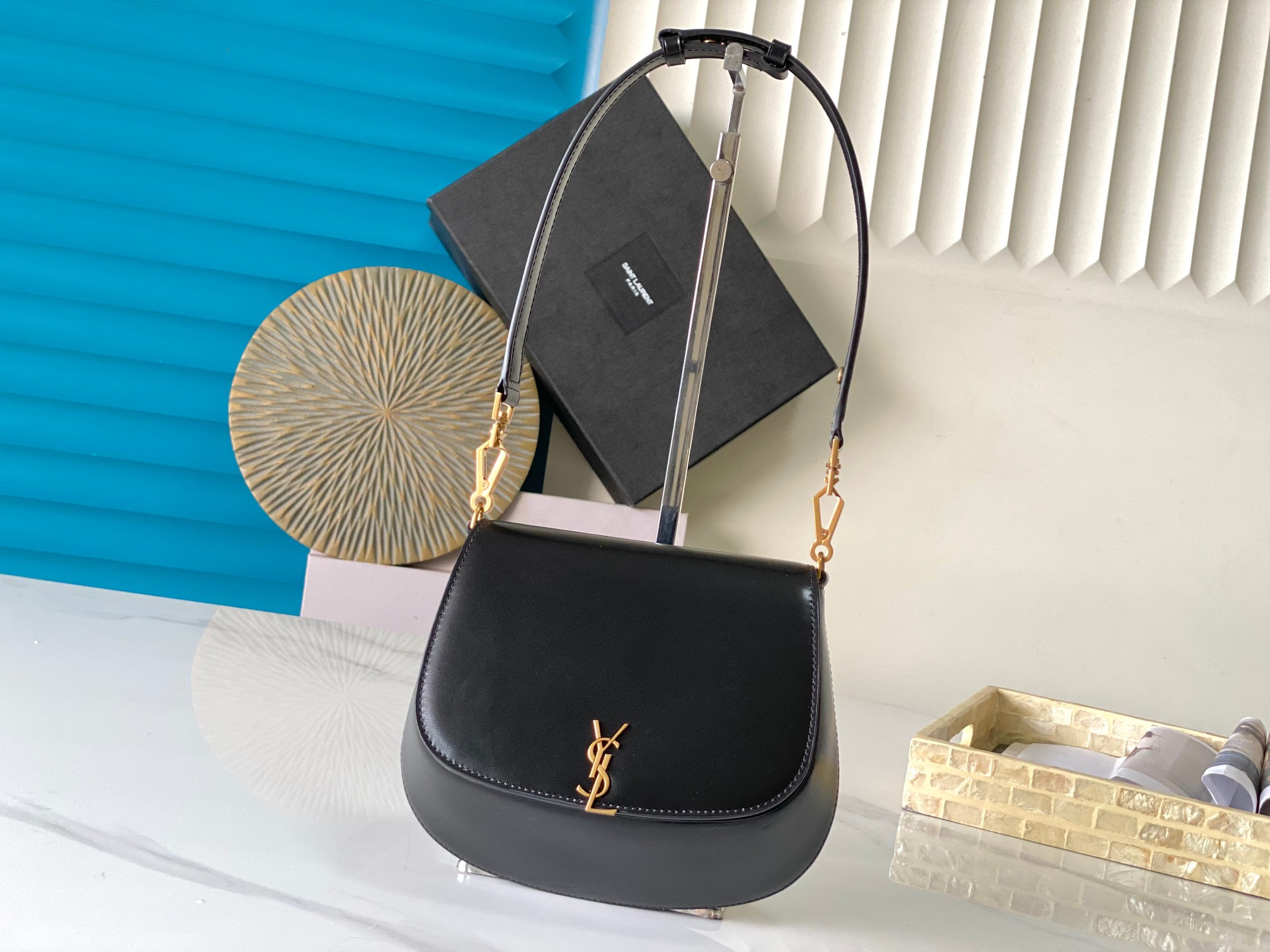 [센락] 생로랑 볼테르 미디엄 레더 숄더 백 17.5*21*8