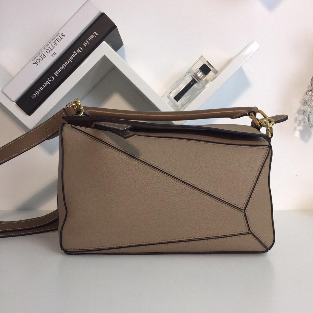 [나나] 로에베 스몰 퍼즐백 베이지 29*18*12