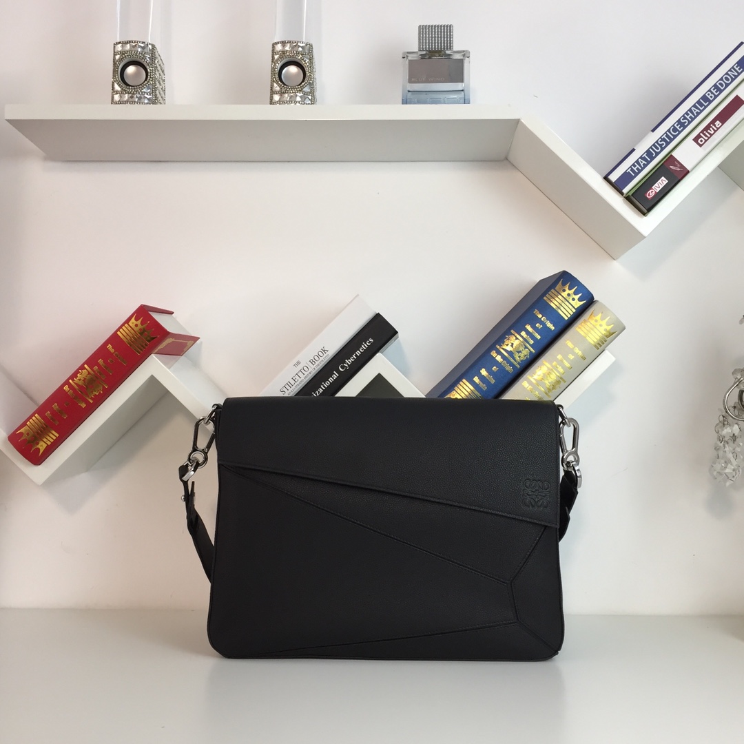 [나나] 로에베 퍼즐 메신저백 블랙 36.5*27.5*10