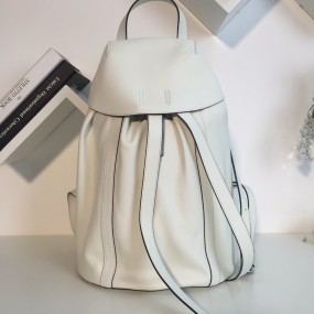 [나나] 로에베 러기지 백팩 화이트 28*37.5*21.5