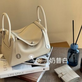 [찡댄] 에르메스 린디 26 숄더백 화이트