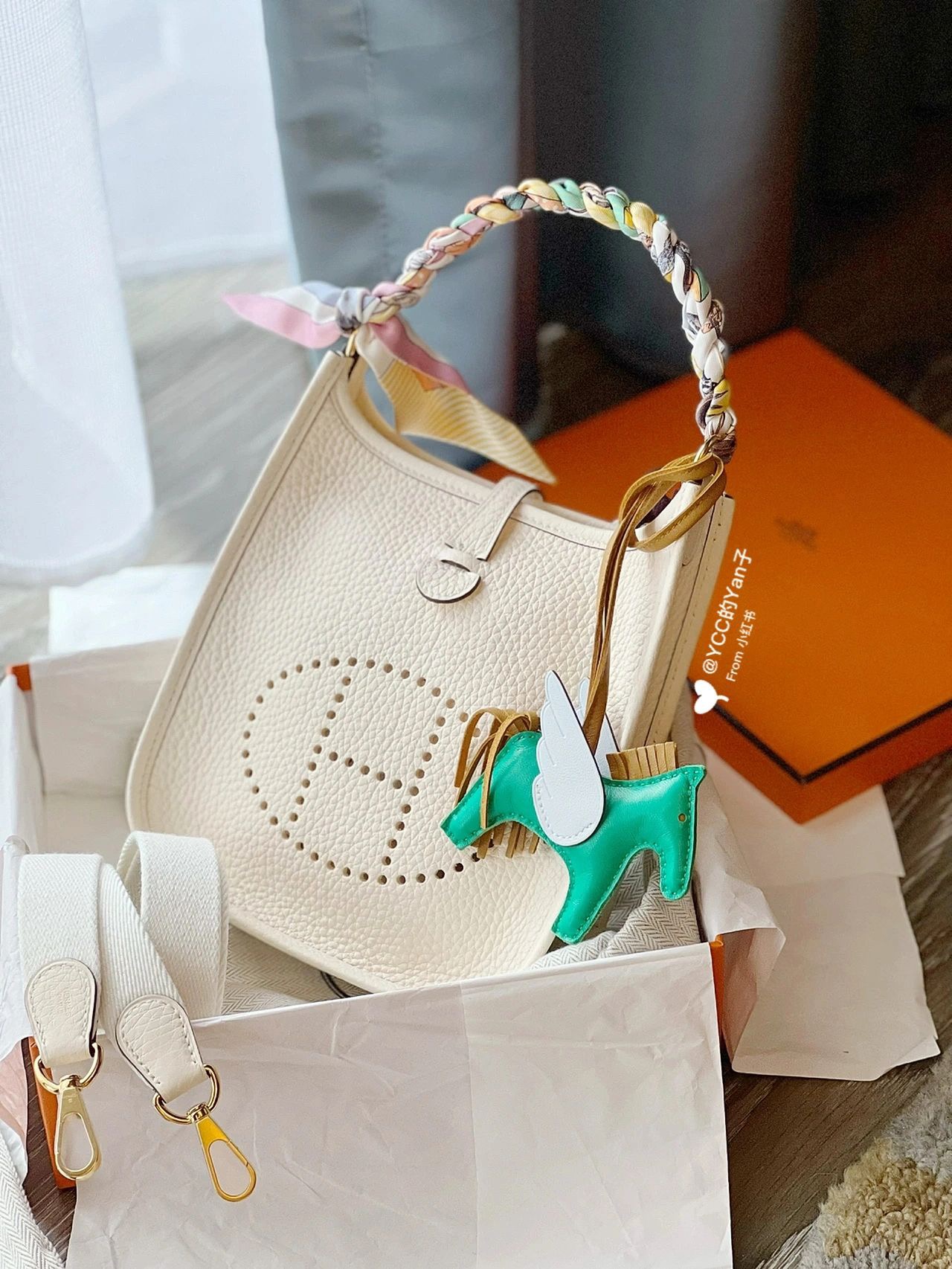 [찡댄] 에르메스 에블린 16 아마존 백 화이트